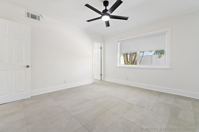Building Photo - 624 Southwind Cir
