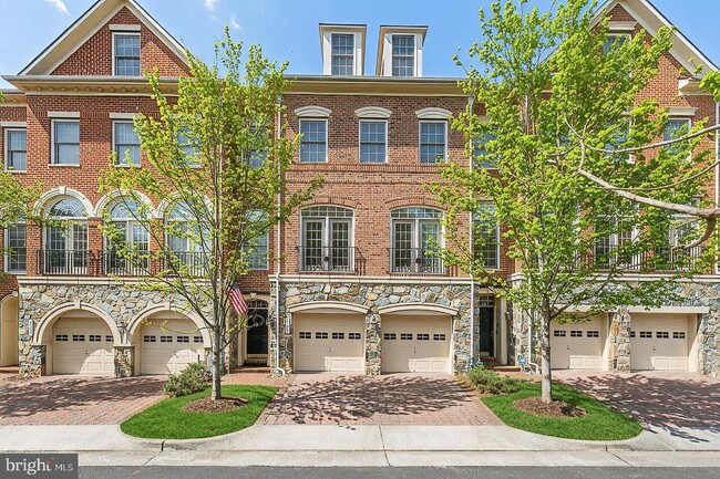 Building Photo - 5187 Brawner Pl