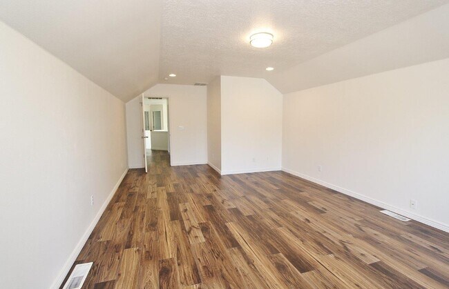 Building Photo - 3169 Fuller Rd