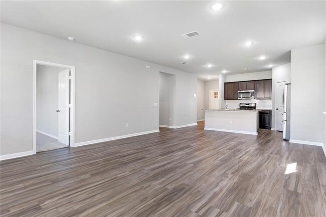 Building Photo - 365 Empress Tree Dr
