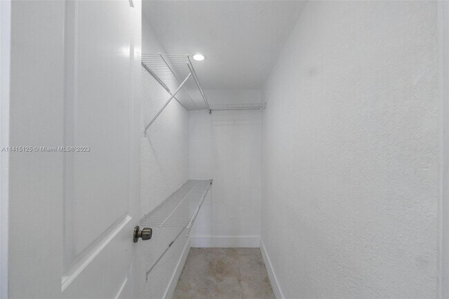 Building Photo - 3010 SW 25th St