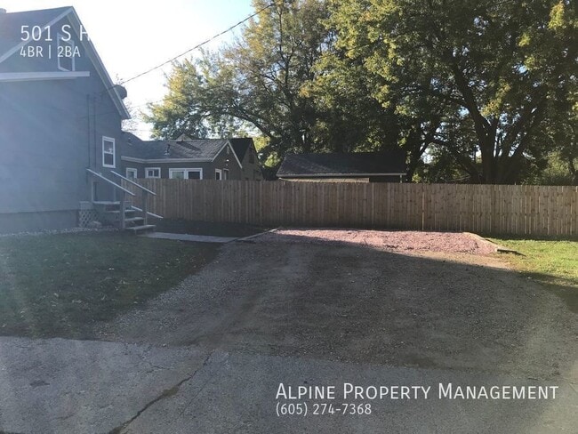 Building Photo - Spacious 4 Bed/2 Bath Rental Home!