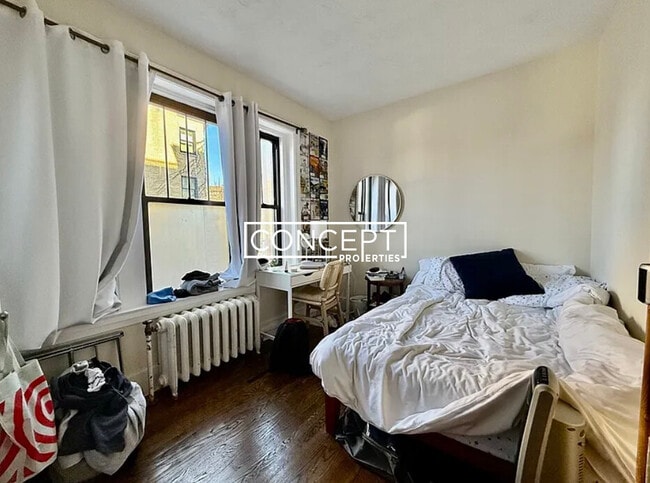 Building Photo - 452A Park Dr. Unit 1B