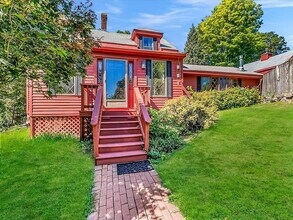 Building Photo - 63 Johnson St