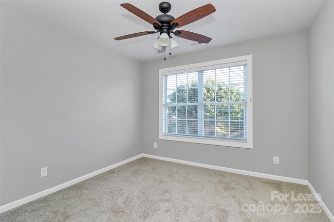 Building Photo - 15917 Prescott Hill Ave