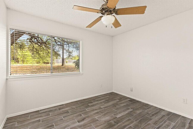 Building Photo - 7908 Peaceful Hill Ln