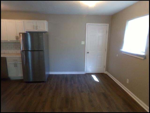 Building Photo - 7410 Valley Dr