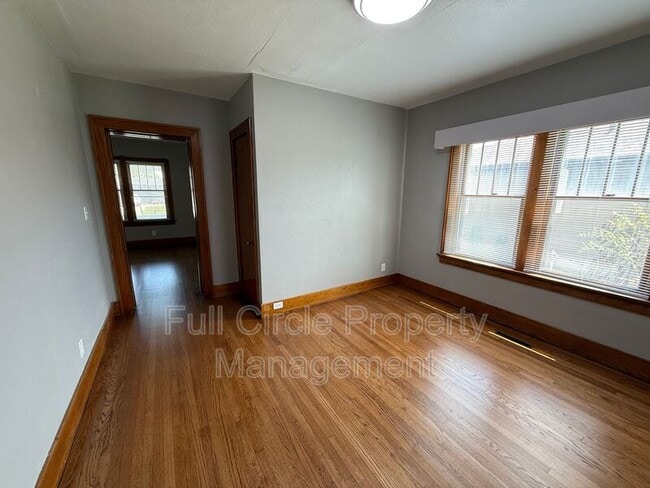 Building Photo - 351 N Clarmar Ave