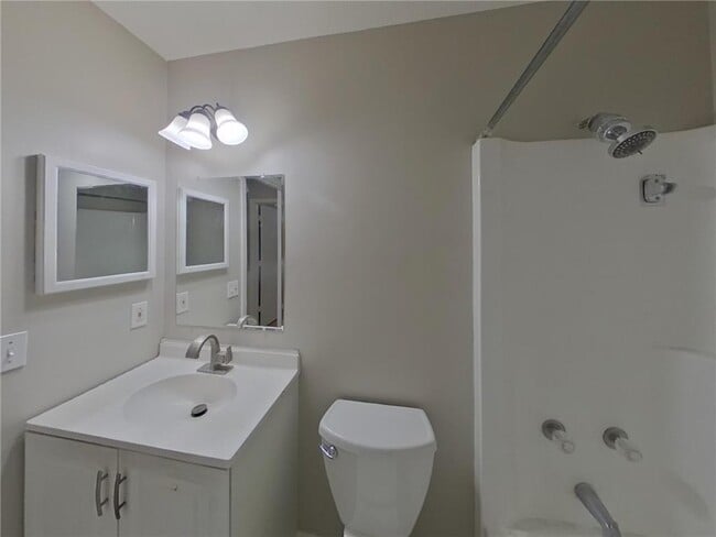 Building Photo - 3200 Jurdy Ct S