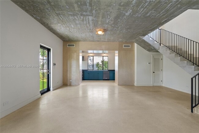 Building Photo - 3603 Thomas Ave