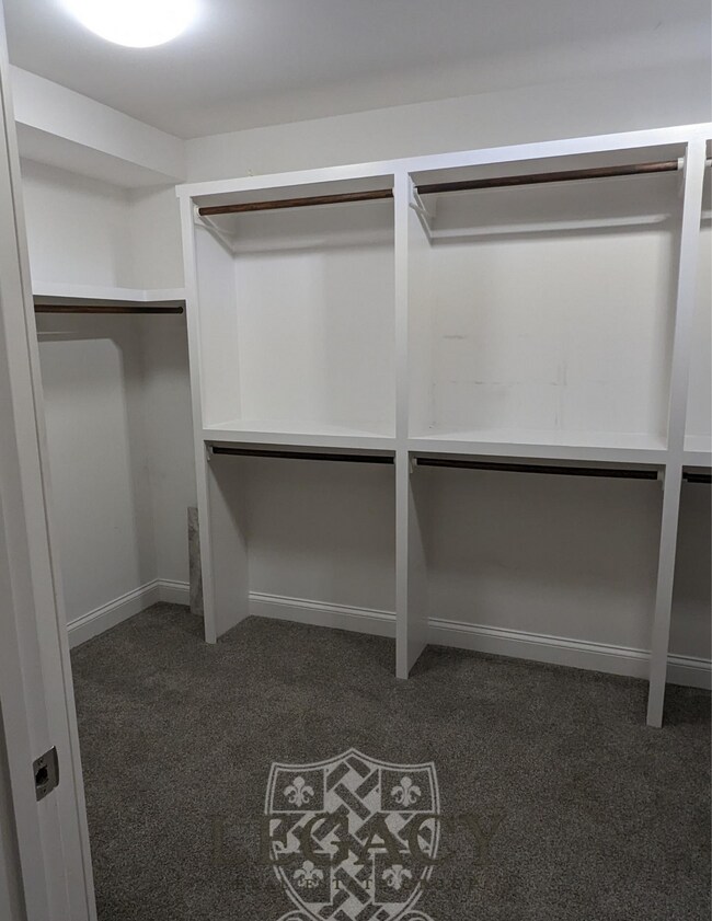 Building Photo - 9919 Maxwell Ln