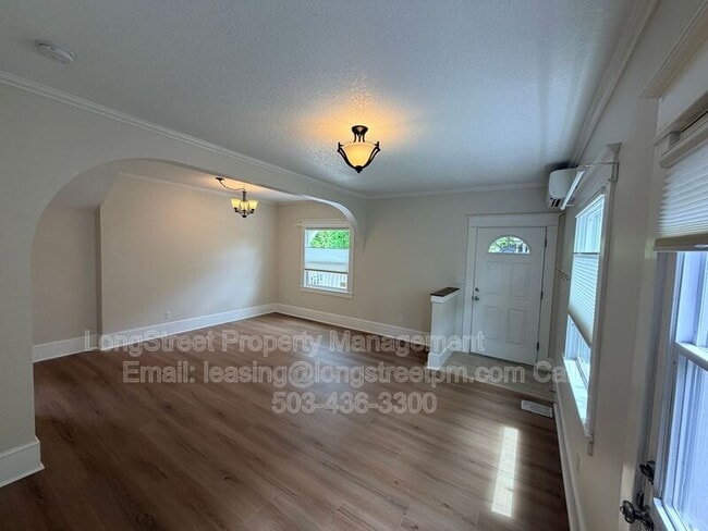 Building Photo - 1749 SE 46th Ave