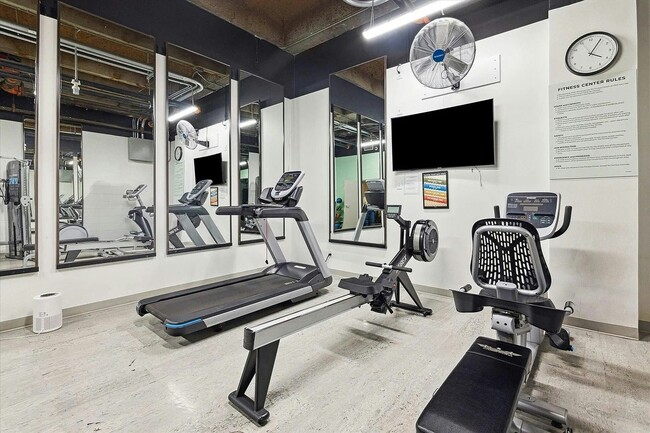 Building Photo - 5000 Montrose Blvd