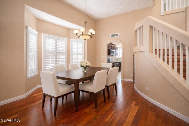 Building Photo - 12421 Tierra Encino Dr