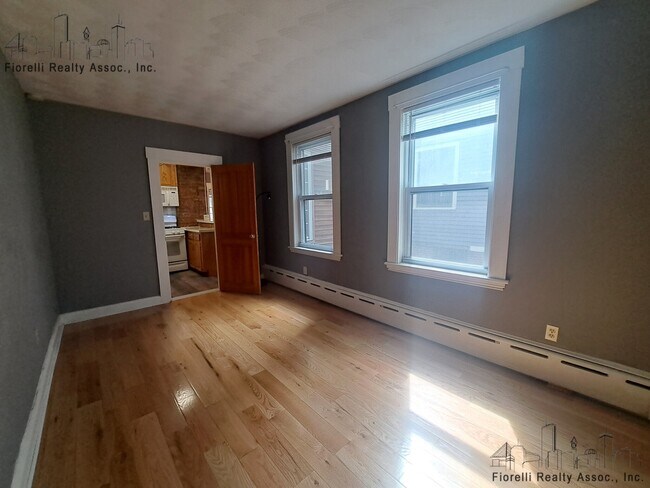 Building Photo - 44 Princeton St