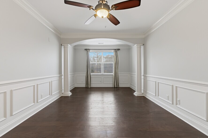 Building Photo - 10421 Rosegate Ct