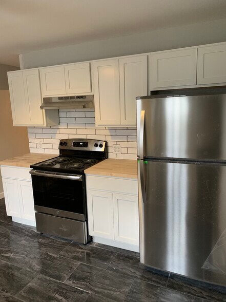 Building Photo - 1157 E Whittier St