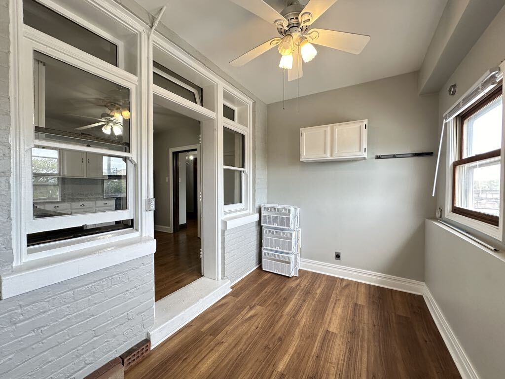 Building Photo - 4519 N Wolcott Ave
