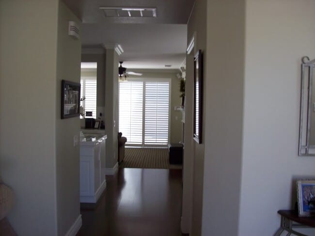 Building Photo - 464 Arbor Ct