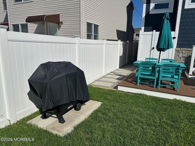 Building Photo - 102 New Jersey Ave