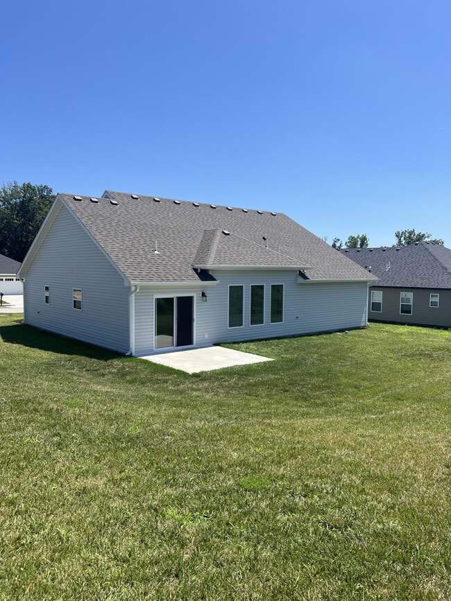 Building Photo - 3713 Swan Ct