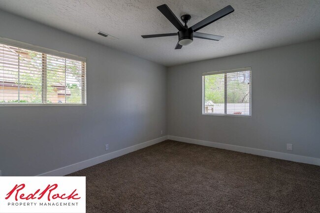 Building Photo - 3 Bedroom Home With 2 Car Garage In St. George