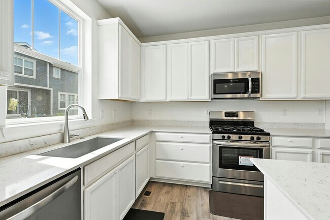 Building Photo - 13060 E 110th Ave.