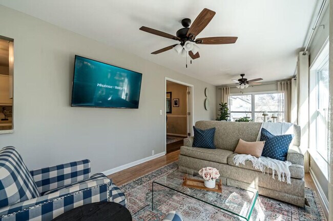 Building Photo - 17 Rock Crest Cir SE