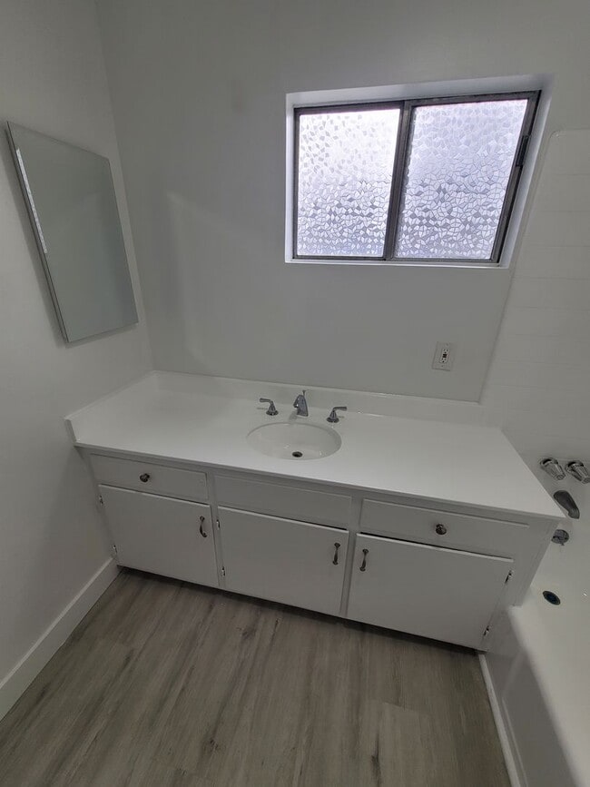 Building Photo - 1026 Arlington Ave