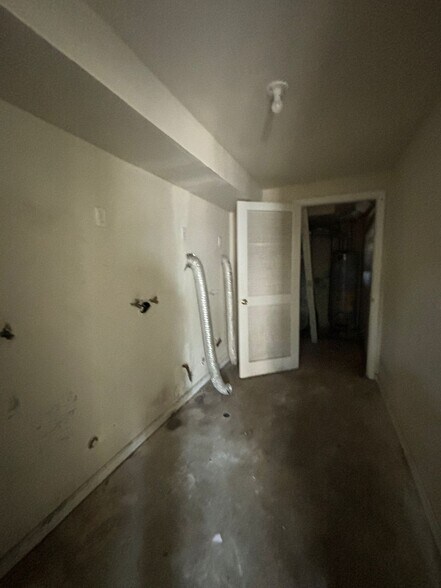 Building Photo - 509 S 19th St