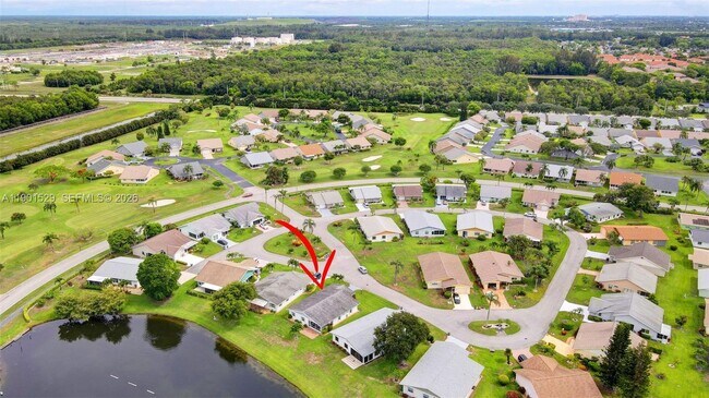 Building Photo - 3810 Rowena Cir