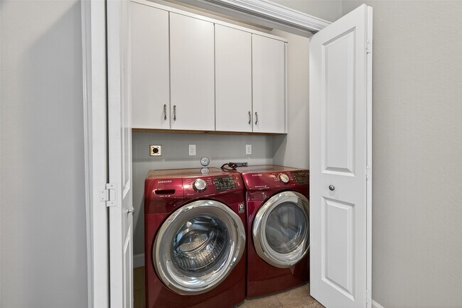 Building Photo - 4208 Old Spanish Trl