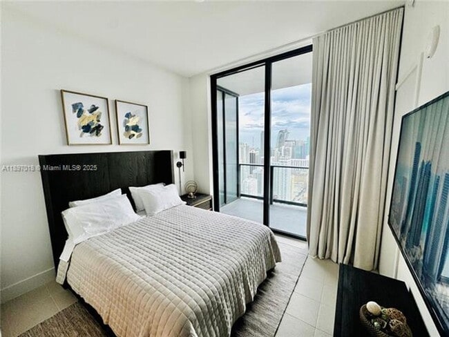 Building Photo - 159 NE 6th St