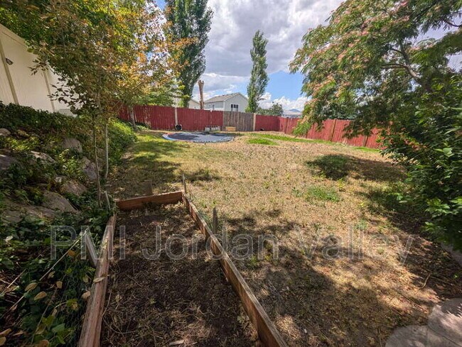 Building Photo - 14392 Dreamfield Dr