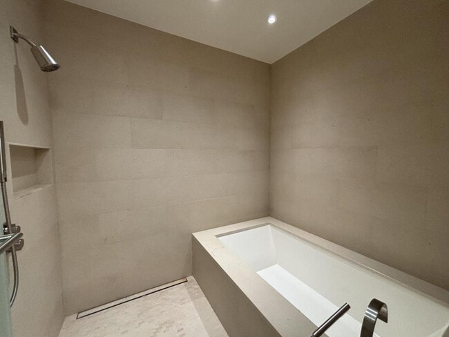 Building Photo - 1388 Ala Moana Blvd