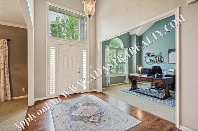 Building Photo - 4904 157th St