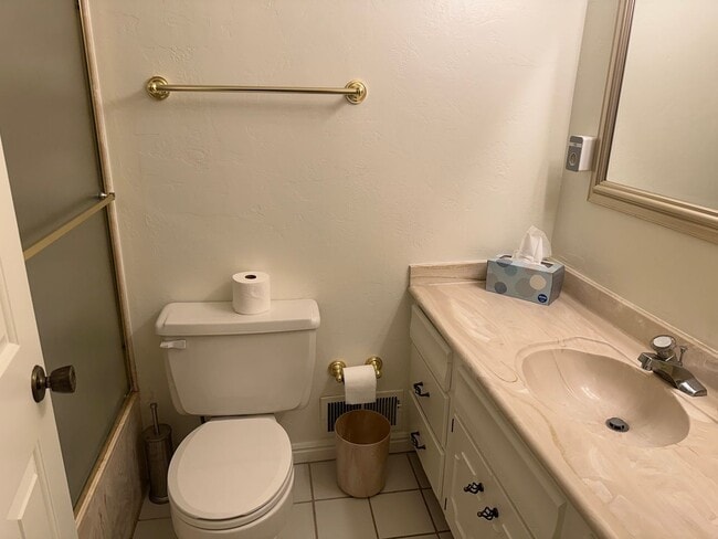 Building Photo - Spacious Millcreek Townhome with Two Living Areas, Private Deck & Community Amenities