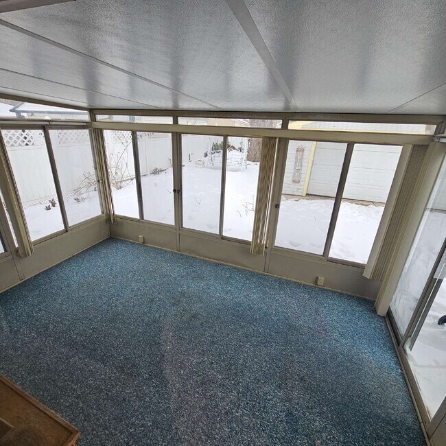 Building Photo - 3BR / 2BA Home in St. Clair Shores w/ Finished Basement, 3-Season Room & 2-Car Garage