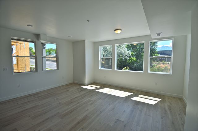 Building Photo - 8373 Iris Lumi Ln