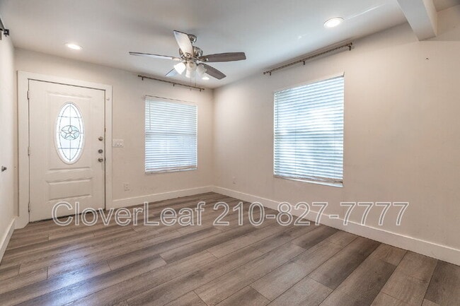 Building Photo - 139 Hansford St