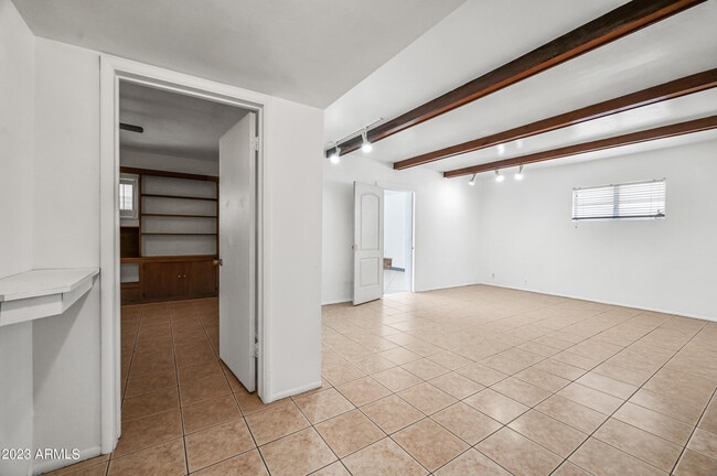 Building Photo - 4518 N 9th Ave