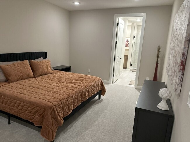 Building Photo - 2121 W Sonoran Desert Dr