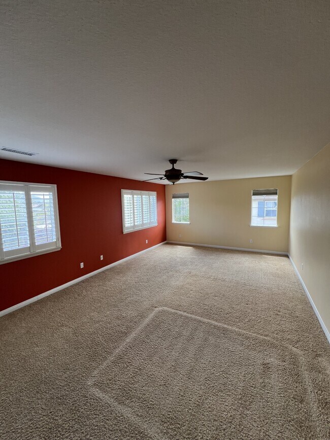 Building Photo - 42251 Harwick Ln