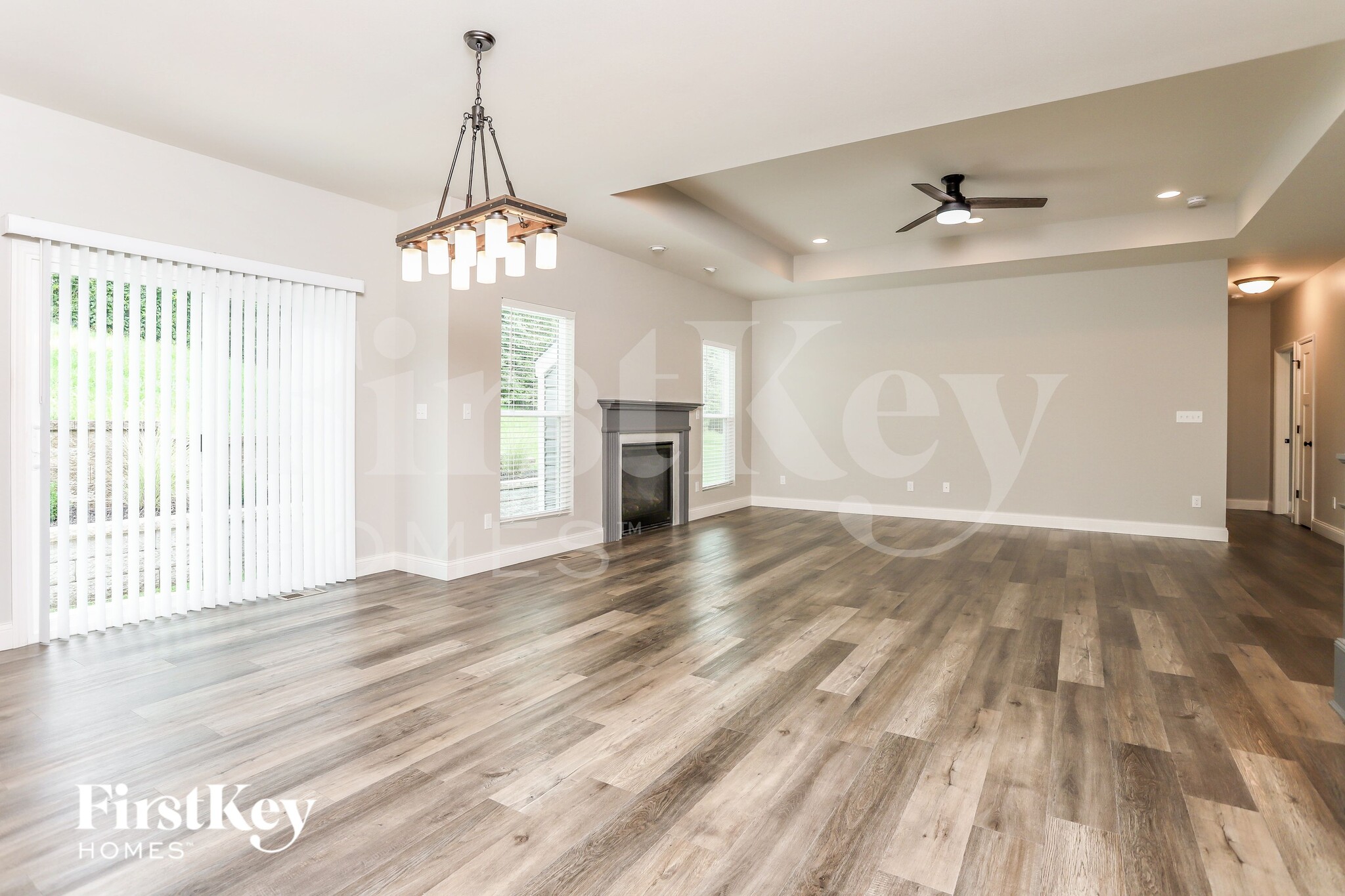 Building Photo - 413 Bittersweet Dr