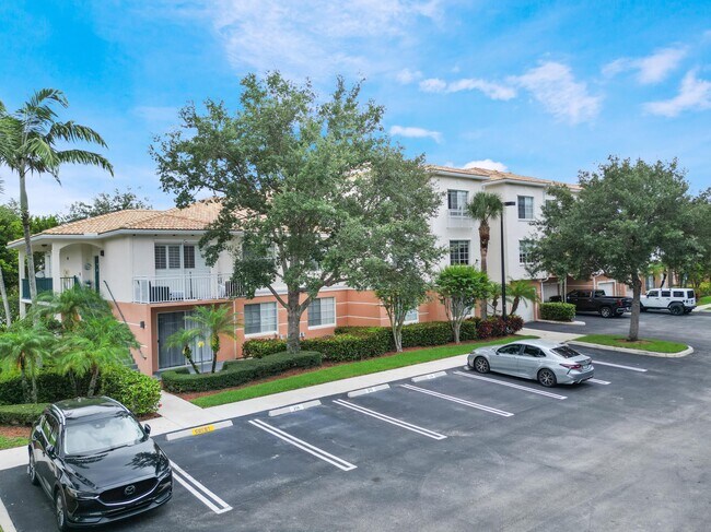 Building Photo - 9309 Myrtlewood Cir W