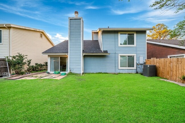 Building Photo - 13619 Braeswest Dr