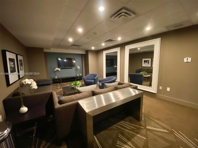 Building Photo - 5701 Collins Ave