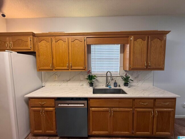 Building Photo - 5169 Alex Way