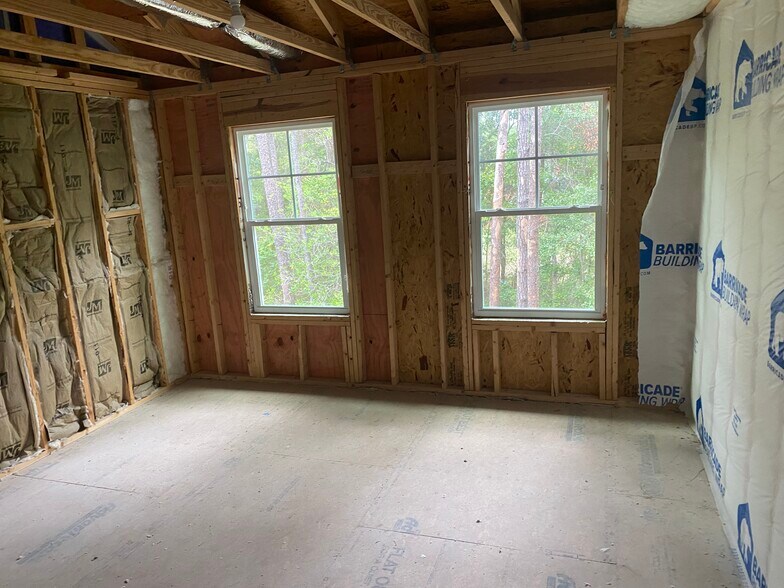 Storage - 304 Lusterleaf Ln