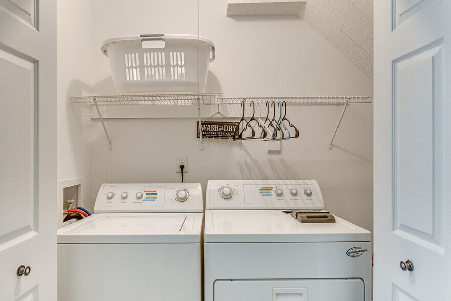 Building Photo - 3494 Smokey Chamber Dr